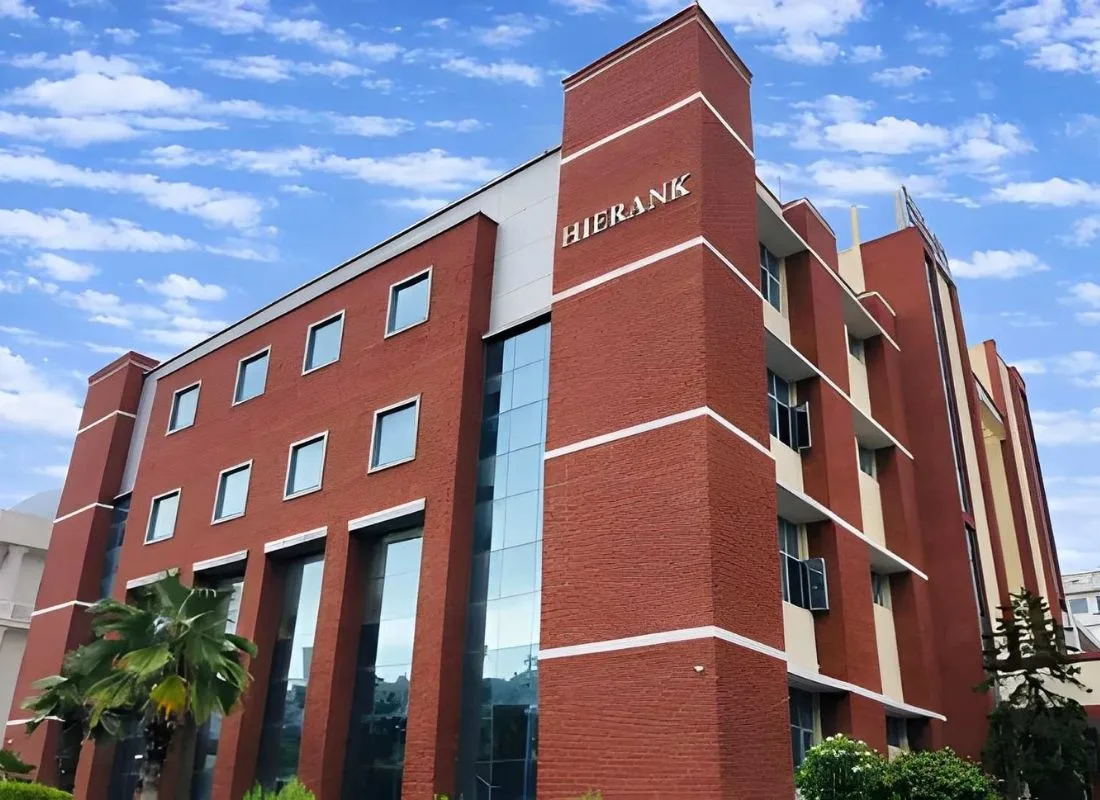 Hierank Business School