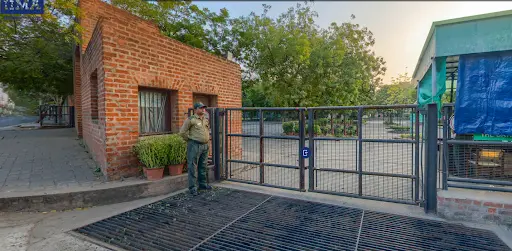 iim admedabad entry gate