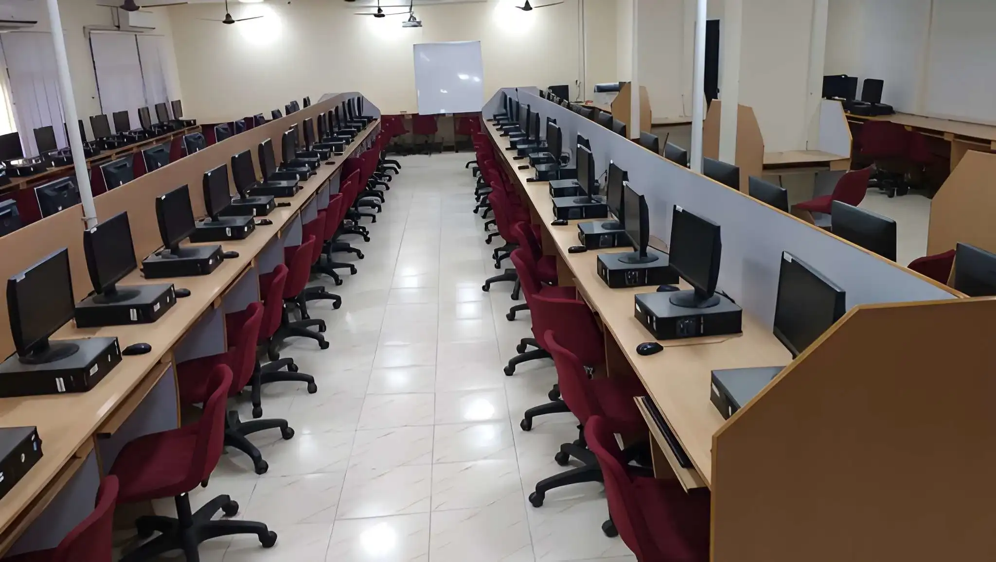 iim lucknow computer centre